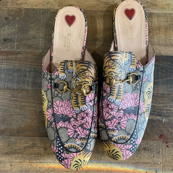 Gucci Women's Pink and Yellow Tiger Pattern Mules - Picture 1 of 9
